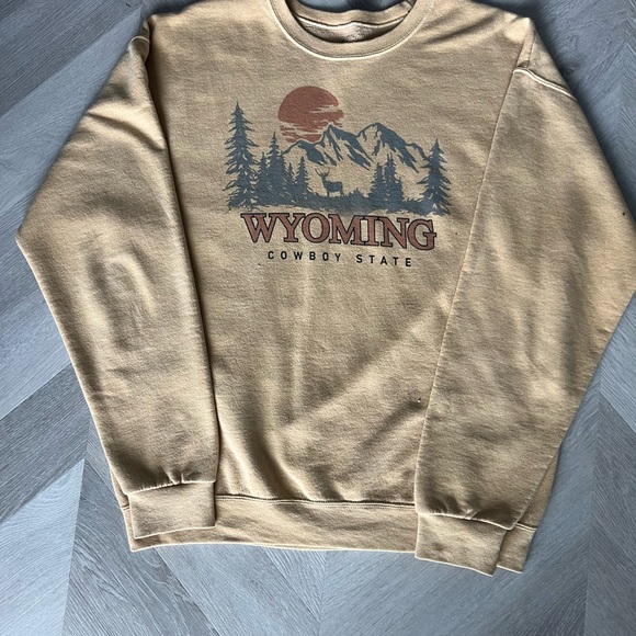 Wyoming (Cowboy State) Crewneck - Picture 3 of 3